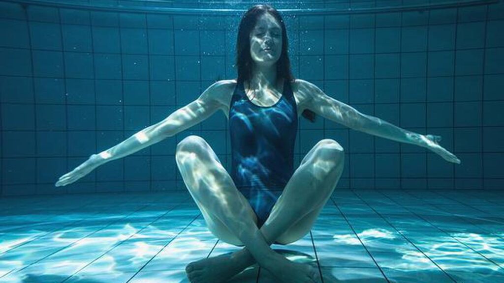Aqua Yoga: 5 Surprising Health Benefits of This Gentle Yet Powerful Water Workout 1 17MPWhatisit